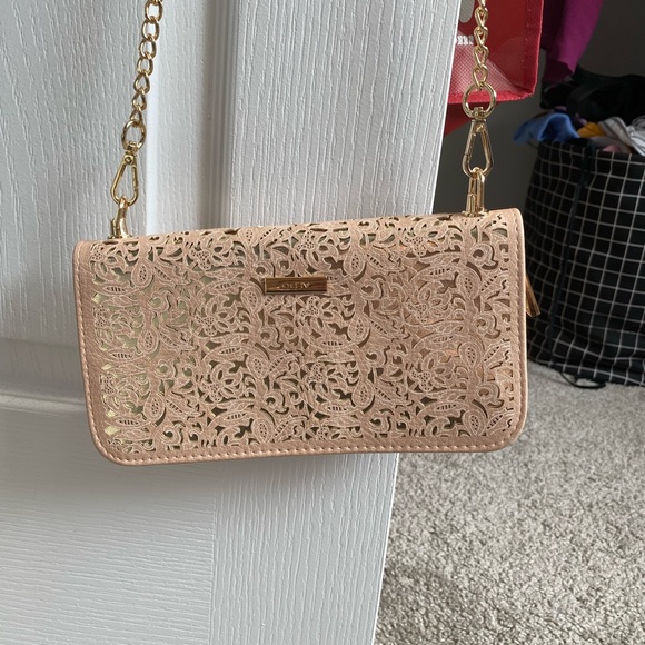 Aldo Floral Laser Cut Gold & Rose Gold crossbody - Picture 4 of 4